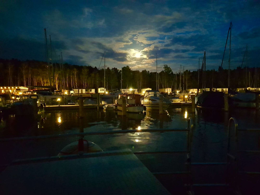FLOATING44 — photo 7