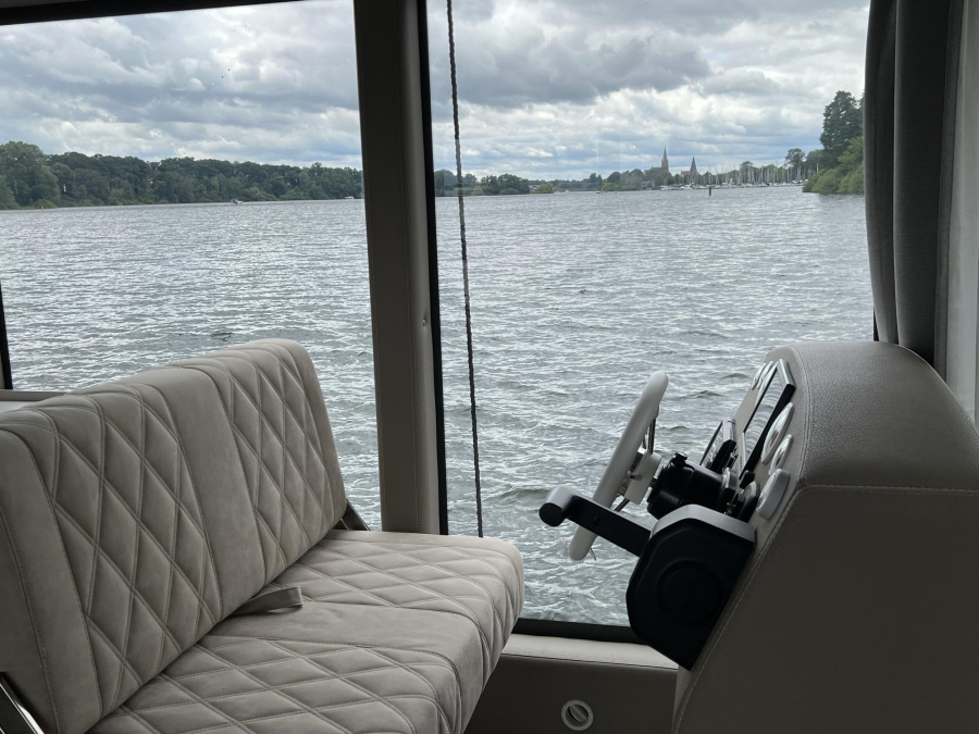 HausbootLuxboot — photo 7