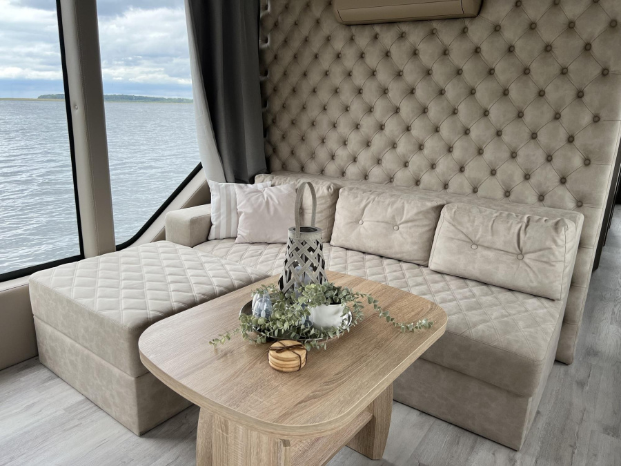 HausbootLuxboot Floating House — photo 6