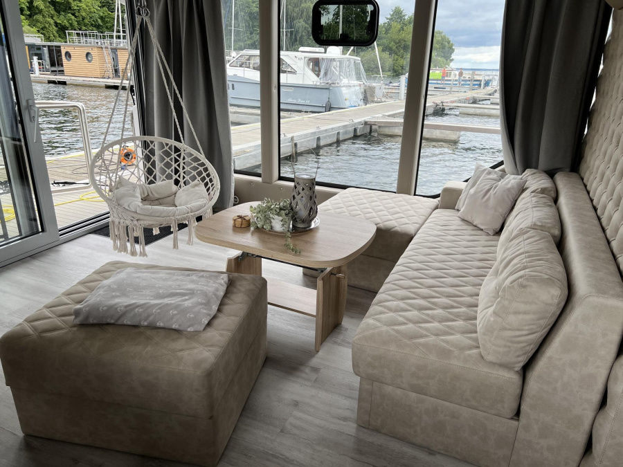 HausbootLuxboot Floating House — photo 4