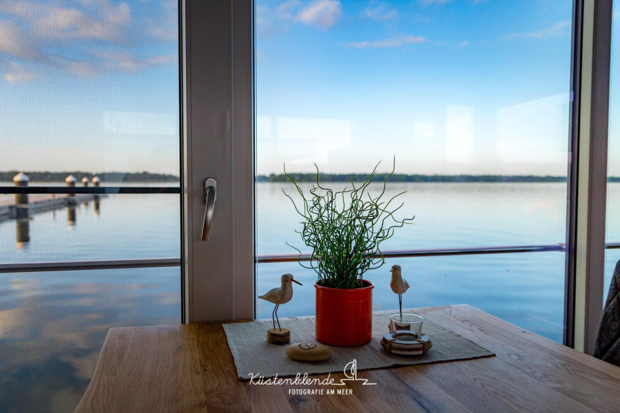 FLOATING44-3 — photo 11
