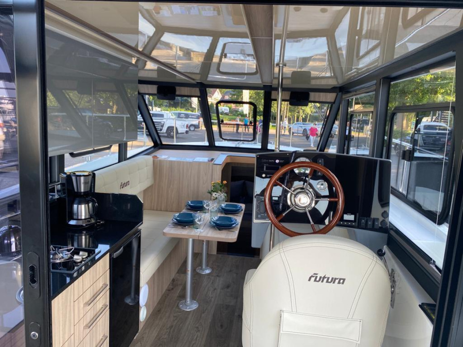 MotoryachtenFUTURA 40 Grand Horizon XXL (Fleesenqueen one) — photo 5