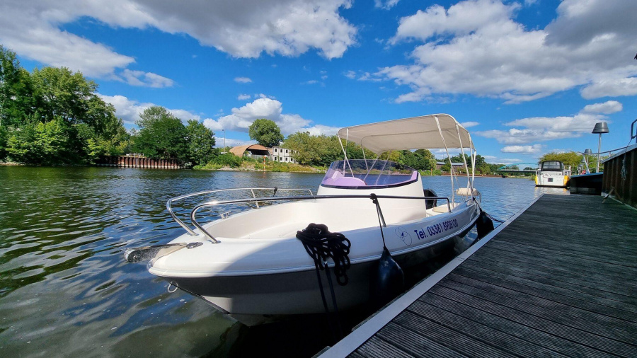 Photo #1 - Aqua RoyalBowrider 550 (Bubi) en Stadtmarina Brandenburg - 2730