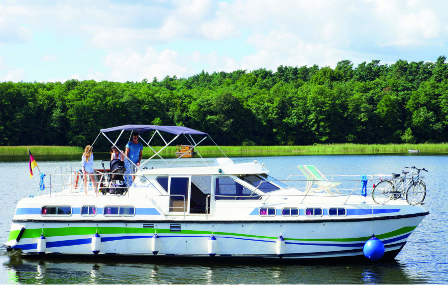 Photo #1 - Tarpon42 Trio Prestige (Aphrodite) en Stadtmarina Lübz - 2816