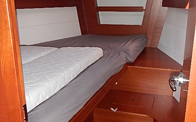 DUFOUR 380 — photo 89