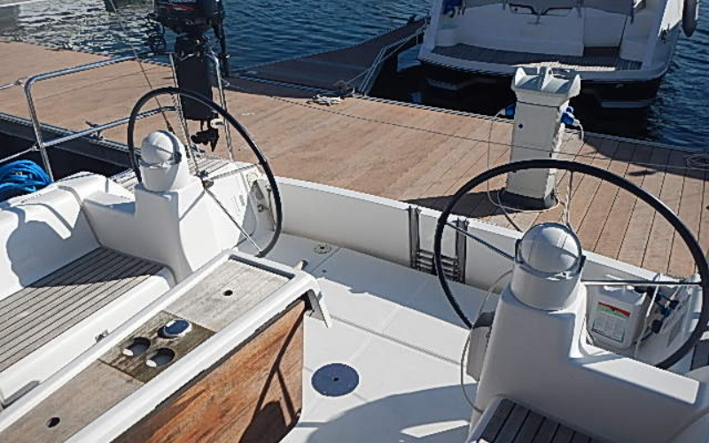 DUFOUR 380 — photo 95