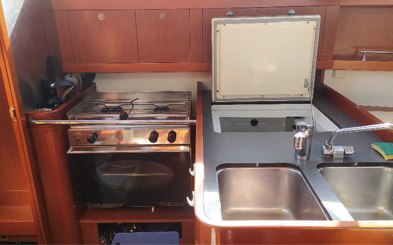 OCEANIS 31 (2 CAB) — photo 303