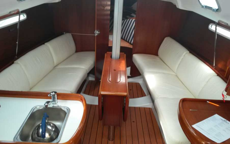 FIRST 31.7 (2 CAB) — photo 236