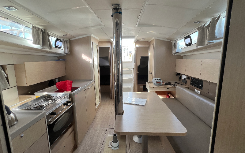 OCEANIS 38.1 — photo 506
