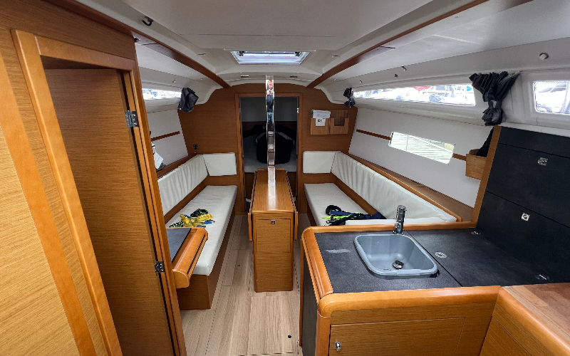 SUN ODYSSEY 349 QR — photo 526