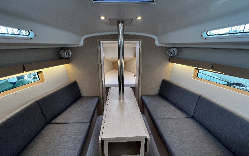 OCEANIS 34 QR — photo 409