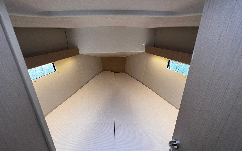 OCEANIS 34 QR — photo 395