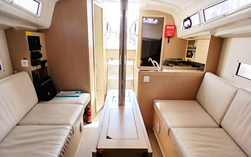 OCEANIS 30.1 DL — photo 496