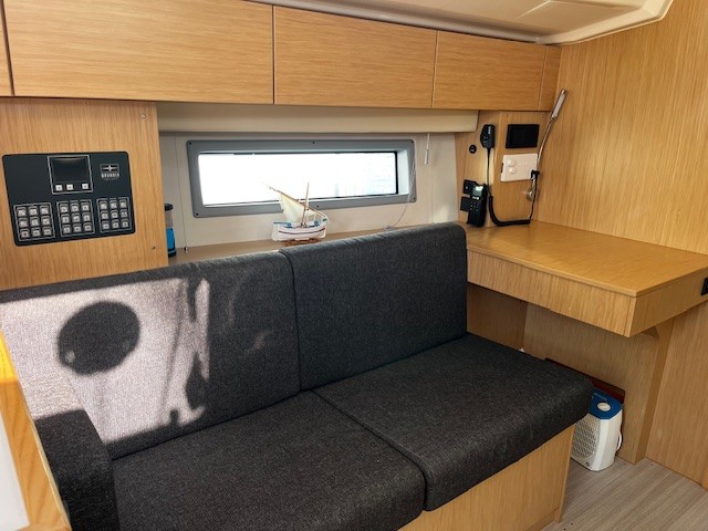 BAVARIA C42 — photo 389