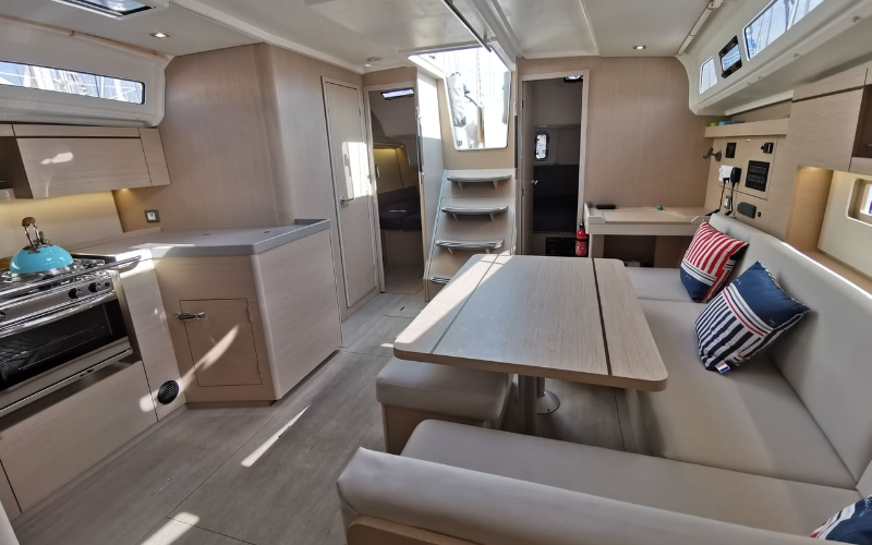 OCEANIS 40.1 — photo 221