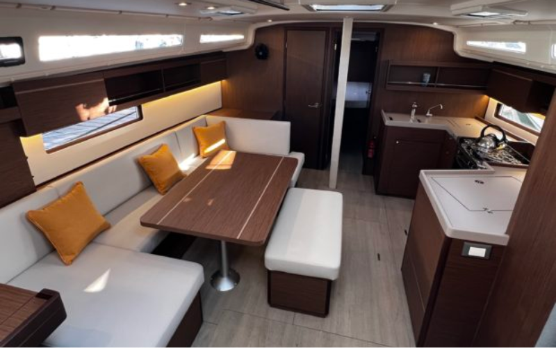 OCEANIS 40.1 4 CAB — photo 482