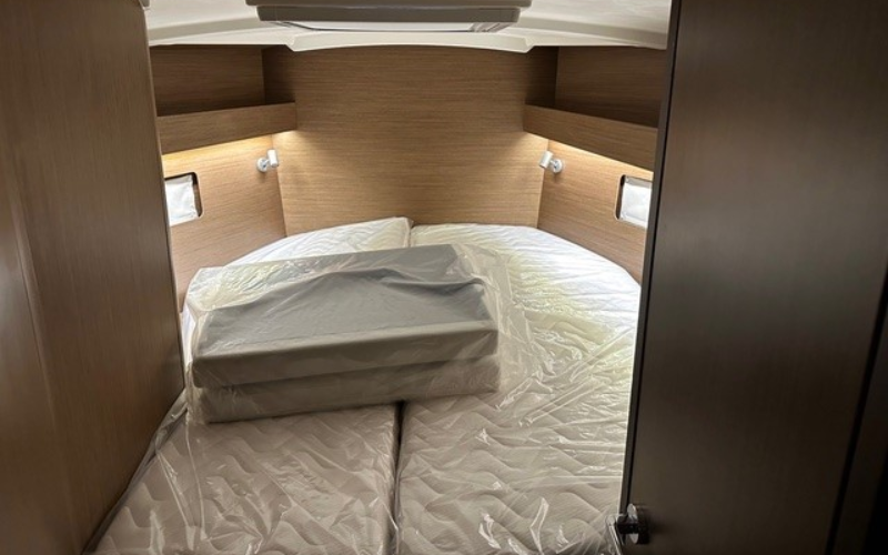 OCEANIS 40.1 4 CAB — photo 473