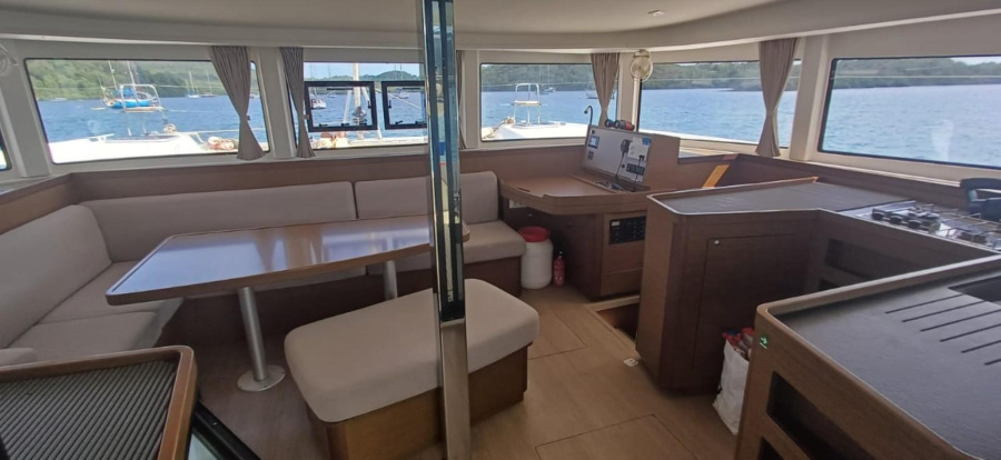 LAGOON 42 4 CABINES — photo 274