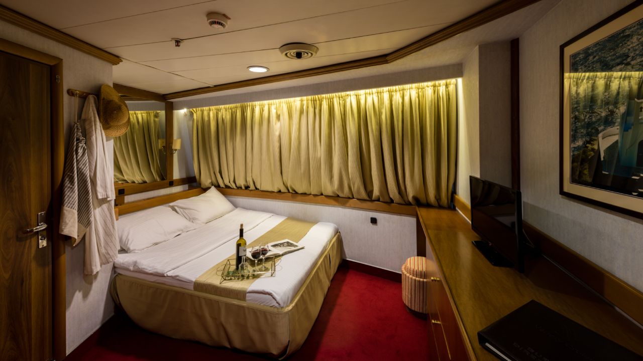 Wines of Greece Sailing Cruise in the Aegean — photo 19