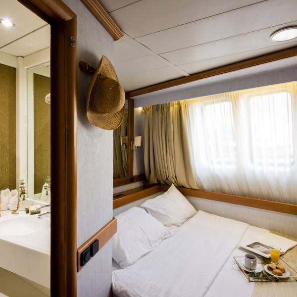 Wines of Greece Sailing Cruise in the Aegean — photo 5