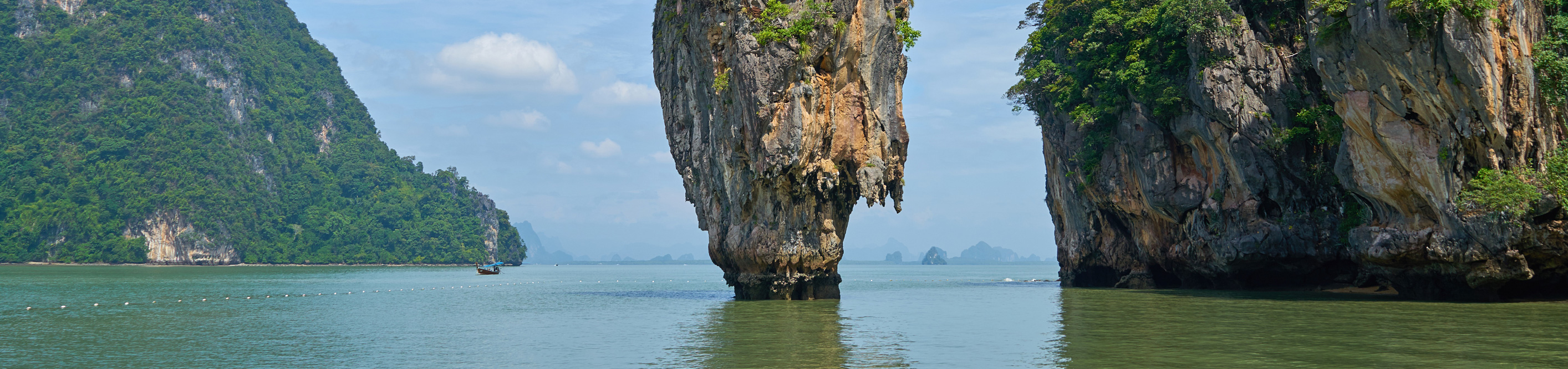 Cruceros en velero por camarote en el Tailandia