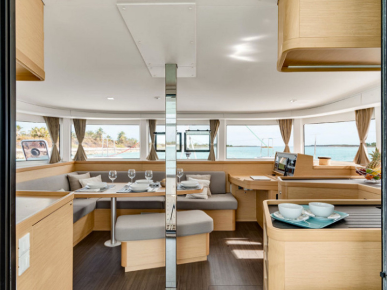 Lagoon 42
