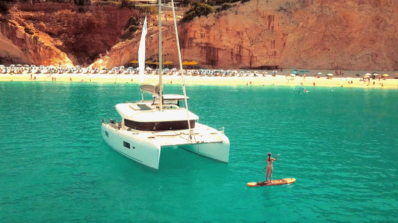 Lagoon 42