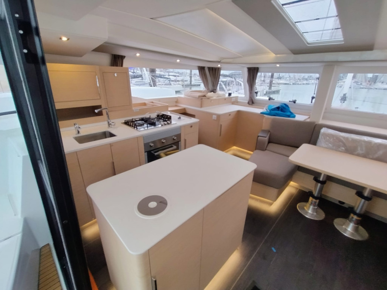 Fountaine Pajot FP 44 Quatuor - 4 + 2 cab.