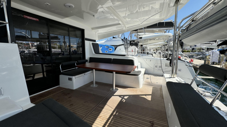 Lagoon 42 - 4 + 2 cab.