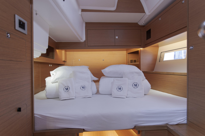 Dufour 530